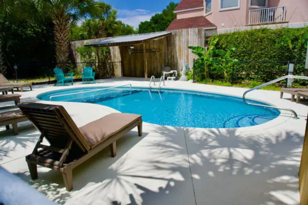 Oceanfront Beach House w/ Pool